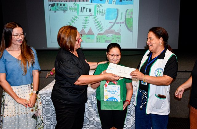 premiao desenho iptu-22